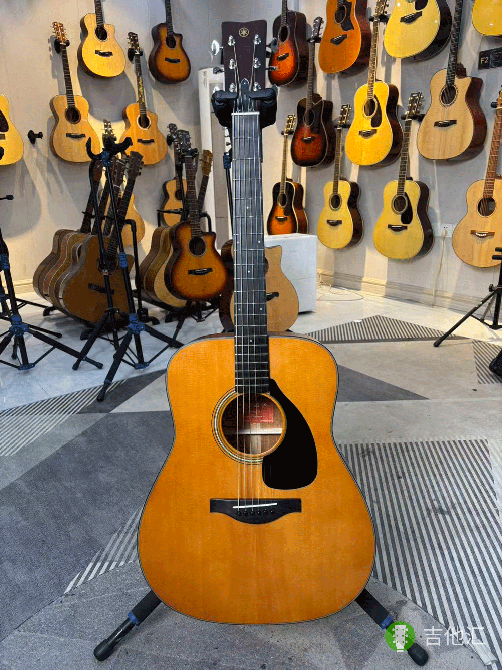 雅马哈FG3 正面实拍图