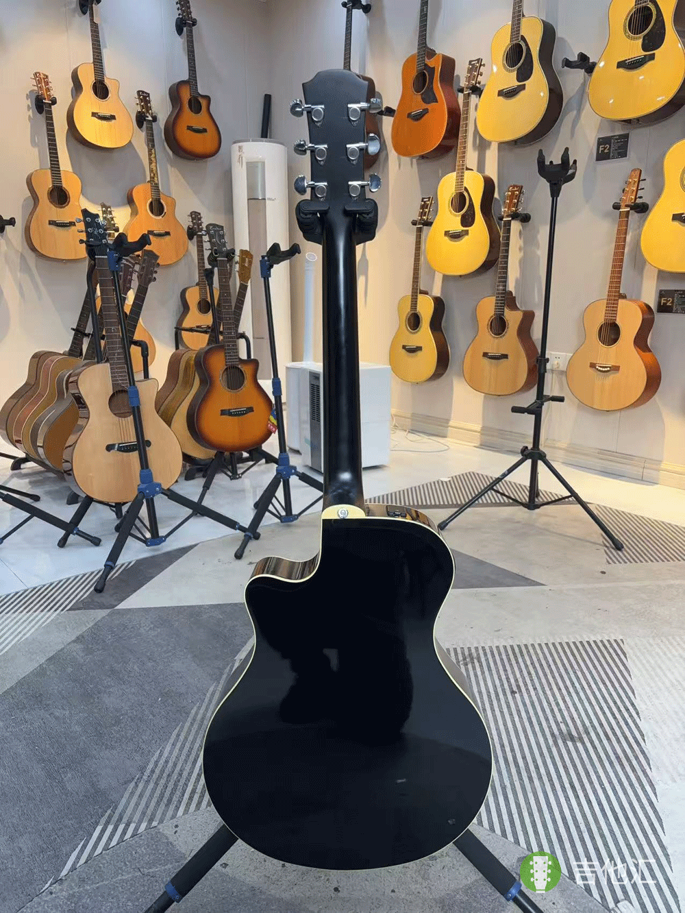 雅马哈APX700II 背面实拍图