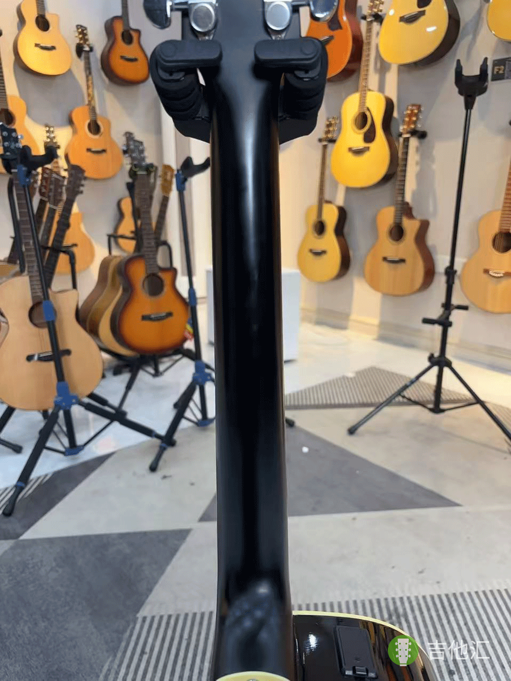 雅马哈APX700II 琴颈实拍图