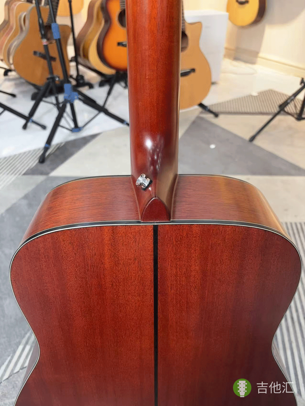 雅马哈FGX3 琴颈接柄处实拍图