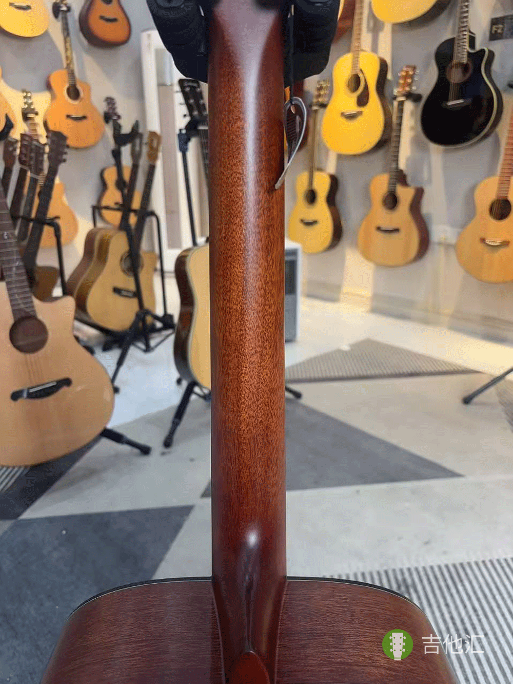 雅马哈FG3 琴颈实拍图