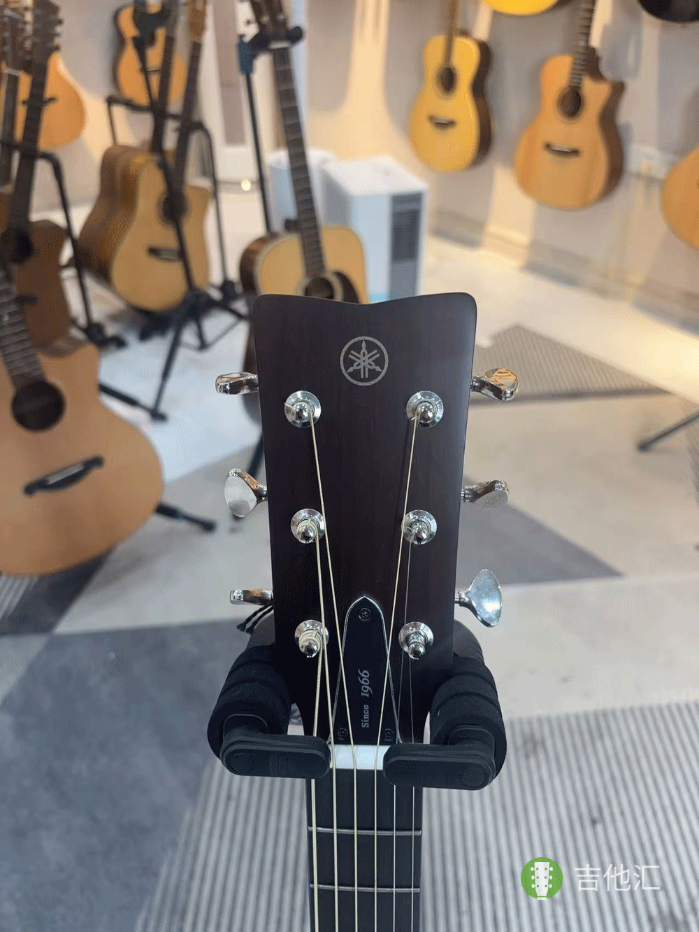 雅马哈FG3 琴头实拍图