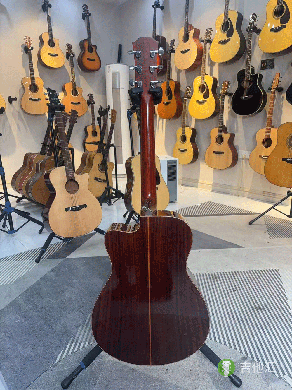 雅马哈AC3R 背面实拍图