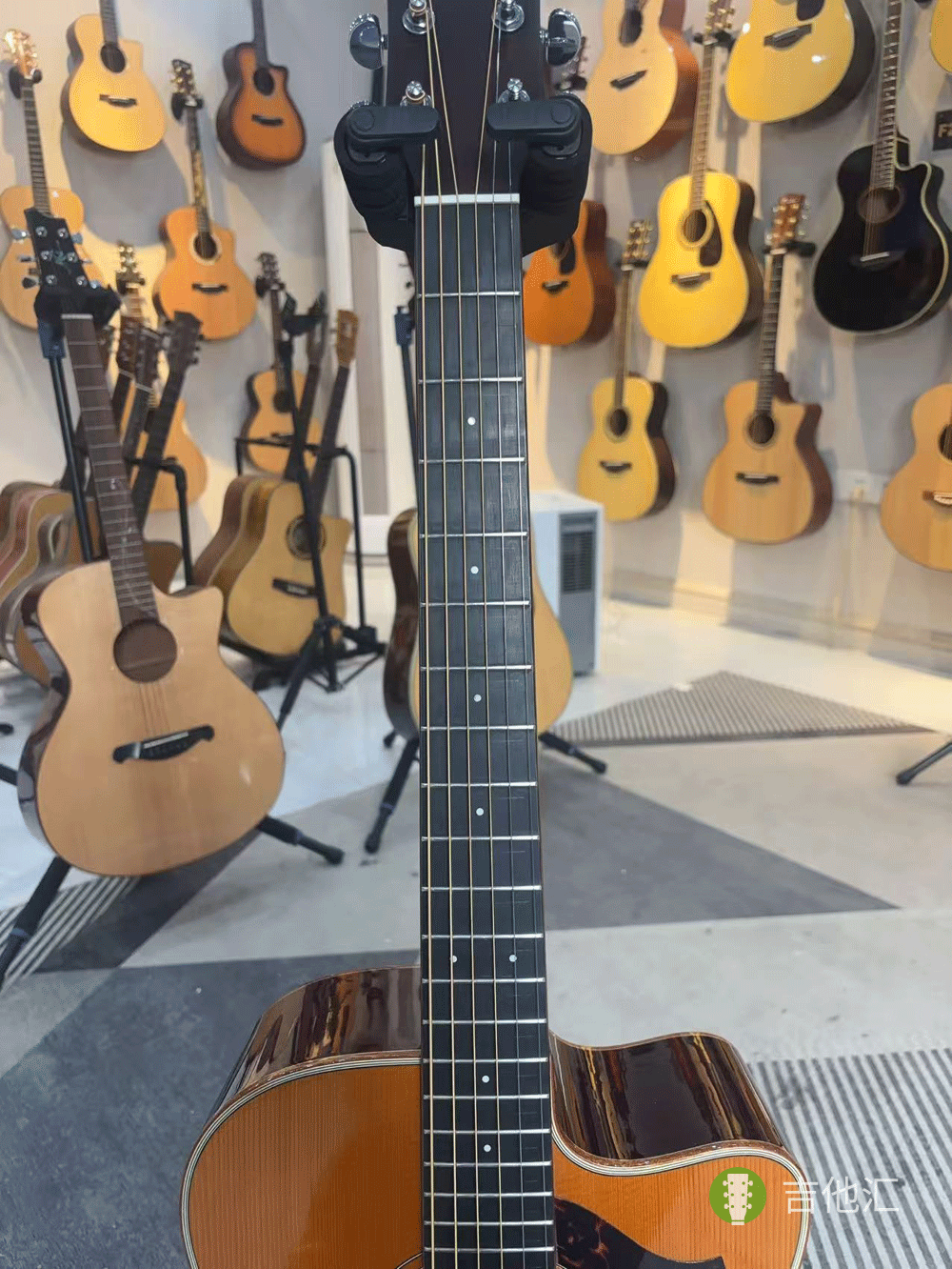 雅马哈AC3R 指板实拍图