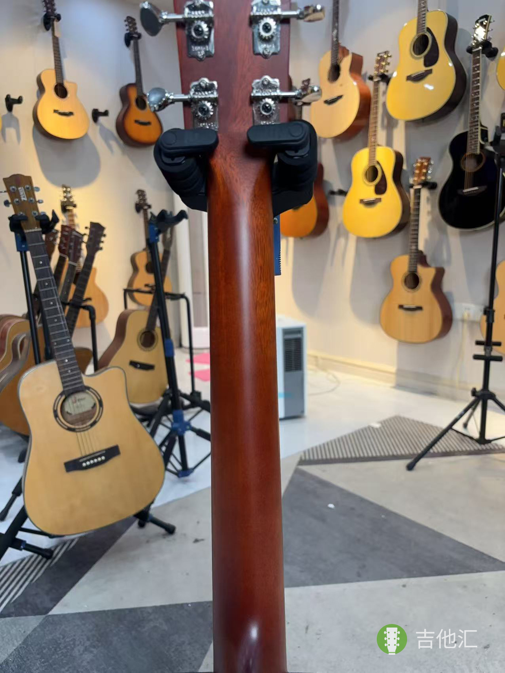 雅马哈FG3 琴颈实拍图