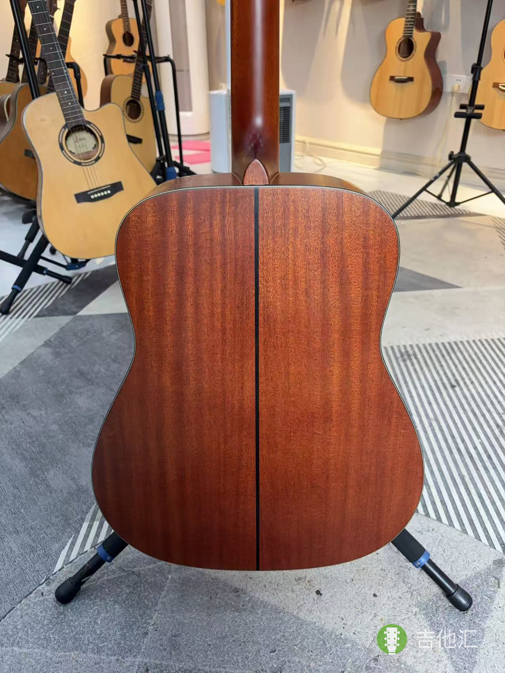 雅马哈FG3 背板实拍图