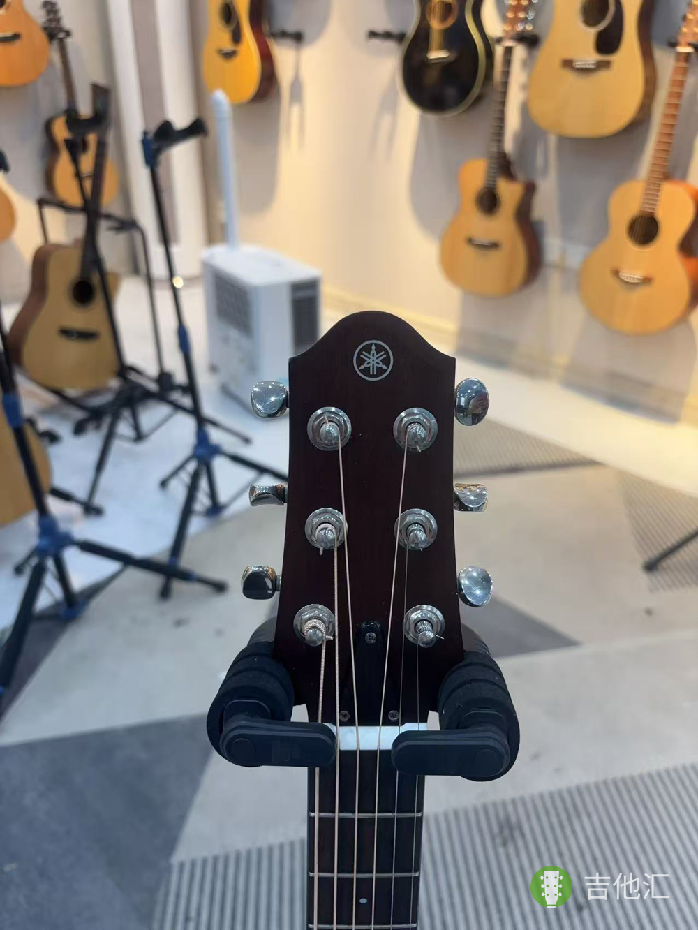 雅马哈SLG200S 琴头实拍图