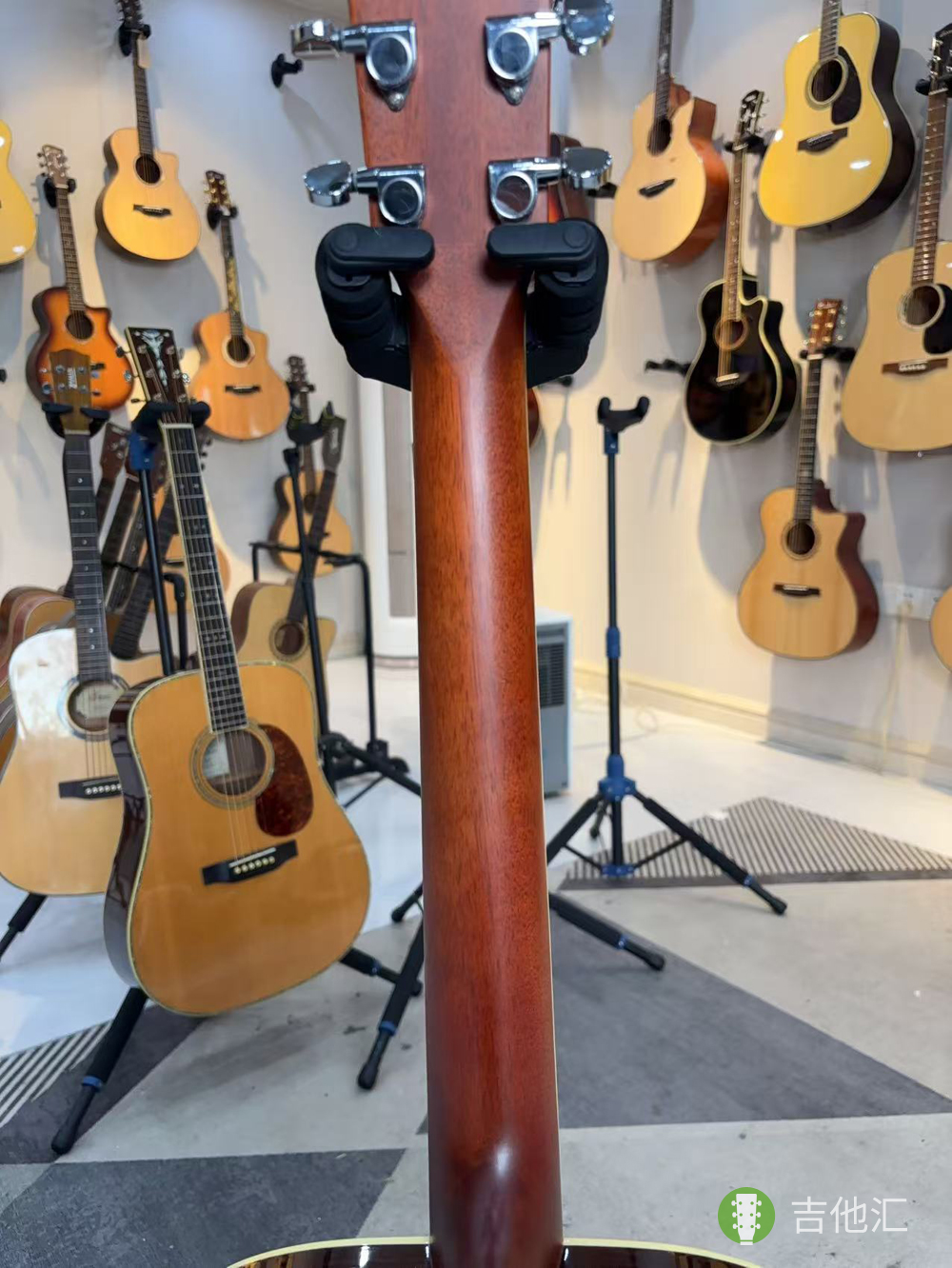 雅马哈FG830 琴颈实拍图