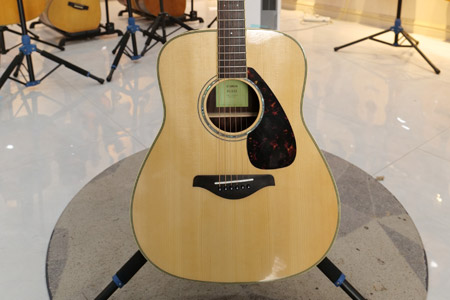 雅马哈FG830 二手95新 IJM101768